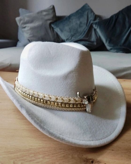 Kapelusz biały kowbojski sztywny kowboj wild west