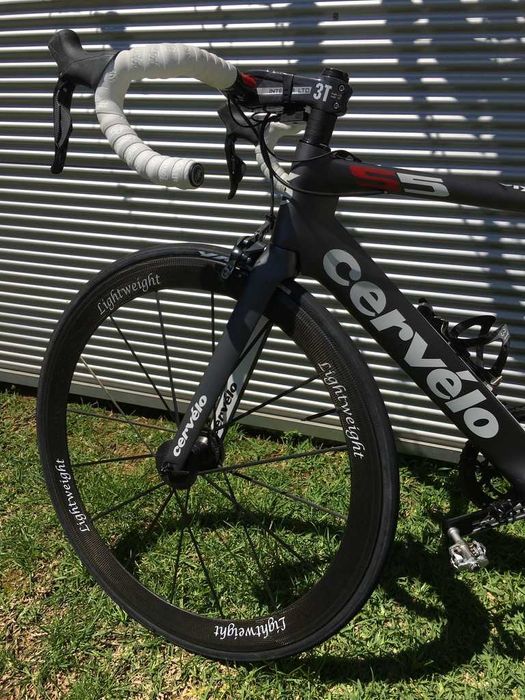 Rodas Lightweight completamente em carbono (como novas)