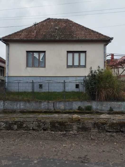 Продам будинок у с. Берегуйфалу, недалеко від м. Берегове.