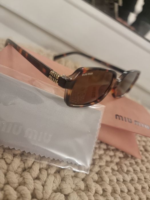 Okulary Miu miu.