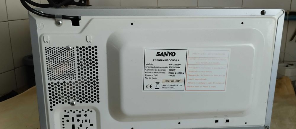Vendo micro ondas em otimo estado