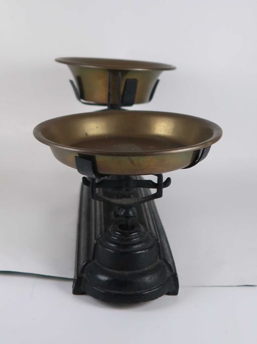 Balança de Cozinha antiga 1 Kg (Ref. 3)