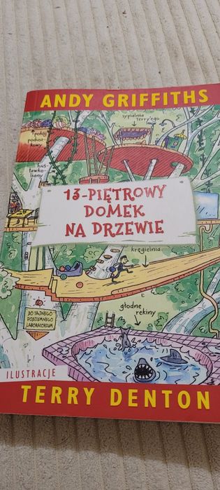 13 piętrowy domek na drzewie