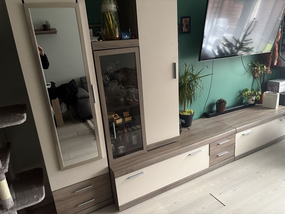 Zestaw mebli do salonu – 5 elementów (2 stojące, witryna, 2 szafki RTV