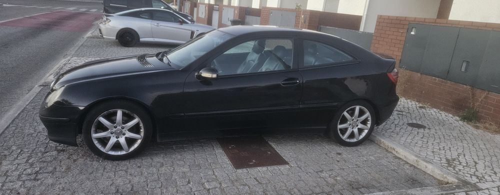 Mercedes benz c220 coupe sport — photo 2