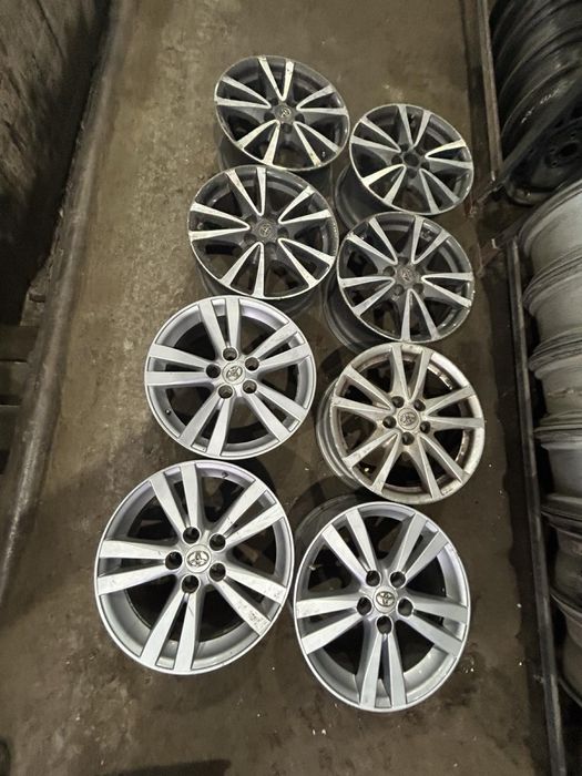 Диски діски титани колесні Toyota Avensis T27 тойота авенсіс