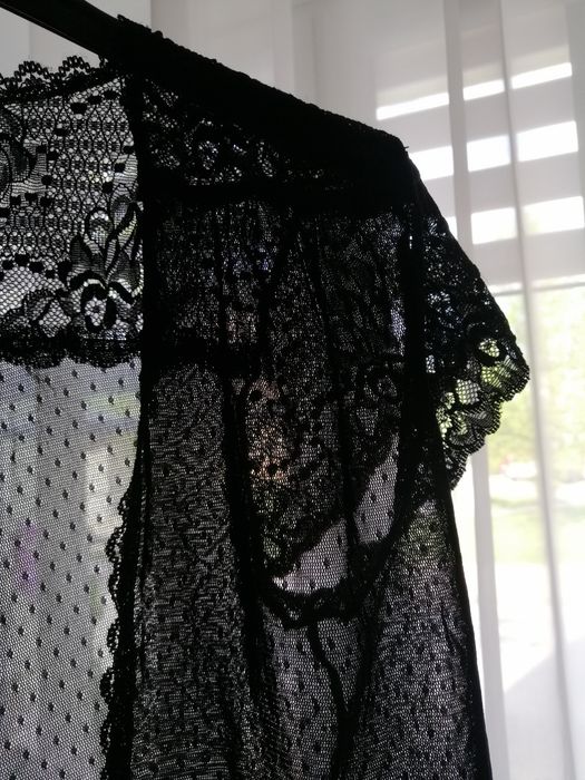 Zara-czarna zwiewna bluzeczka r, M