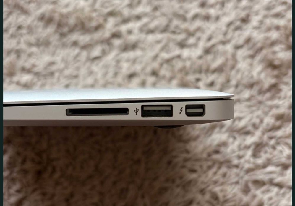 MacBook Air 13 i5 8 GB RAM 128 GB SSD