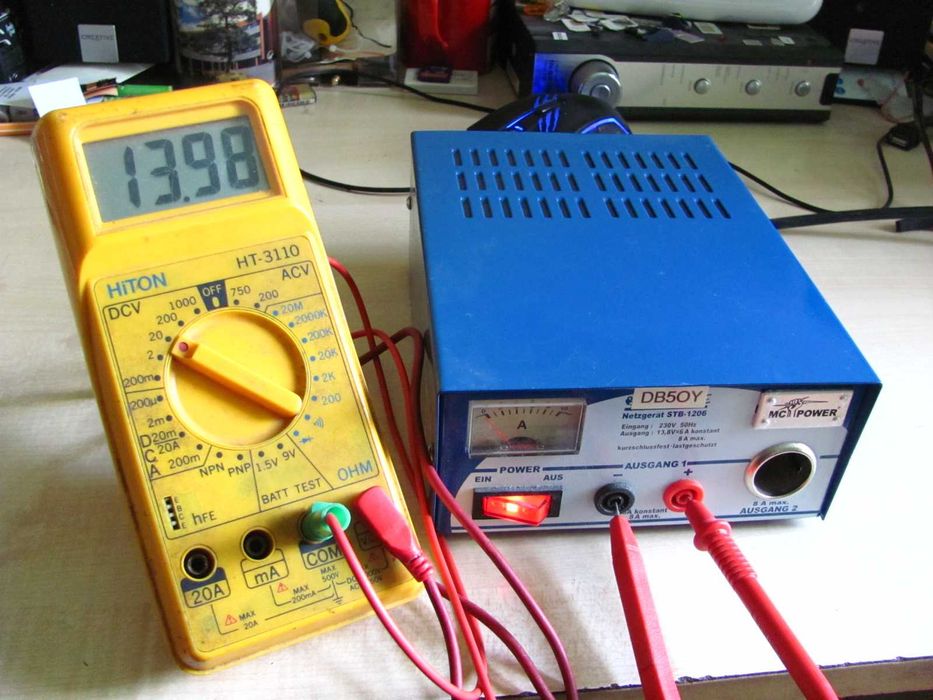 Zasilacz stabilizowany warsztatowy 13,8V 6/8A