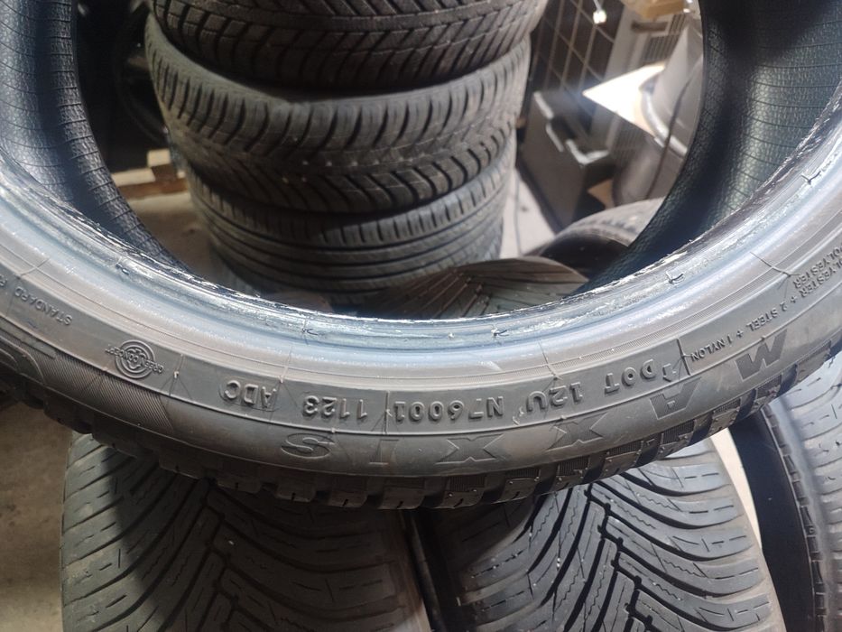 Резина всесезонна 225.40.19