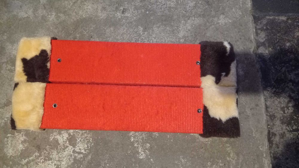 Драпак для котика, кутовий