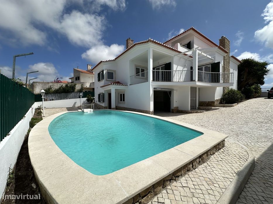 Moradia Isolada T3 com Piscina e Vista Mar na Ericeira