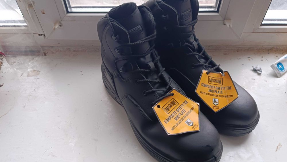 Нові захисні водонепроникні черевики Magnum.Оригінал.Р 47.30.5 СМ