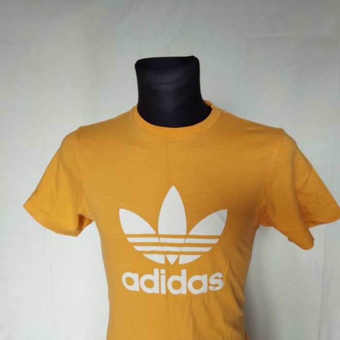 Футболка  adidas Originals V32615 Размер S