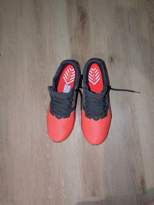 Puma Ignite Dual Mesh Vermelhos/Pretos (Tamanho 44,5) - Como Novos!