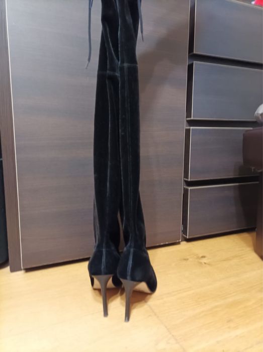 Niezwykle modne muszkieterki Carinii