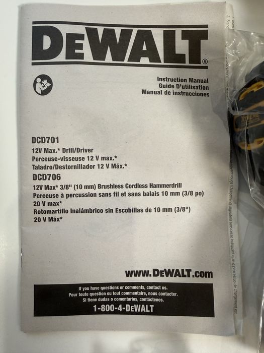 Субкомпакиний дриль-шуруповерт DeWalt DCD701