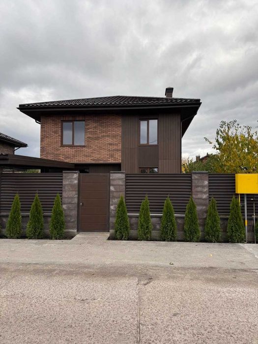 Новий будинок 170 м²+2 тераси, Гатне, ГАЗ, центр каналізація