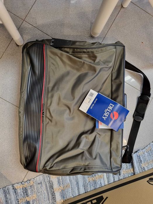 1 porta fatos (garment bag) Delsey Helium (viagem) 45" cinza