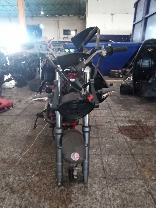 Peças UM Scrambler