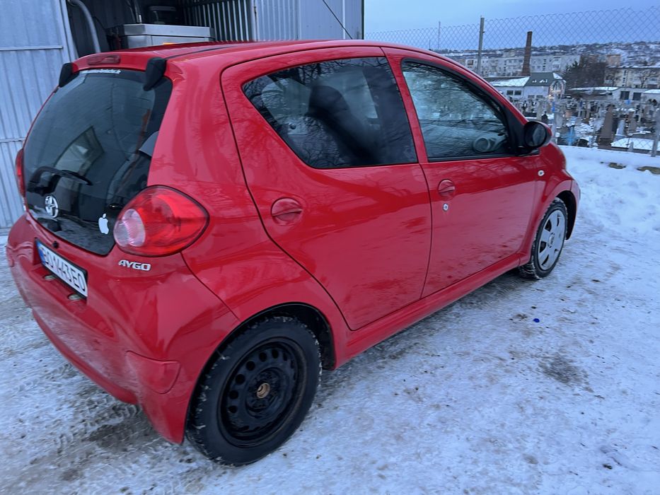 Toyota aygo 1.0 бензин
