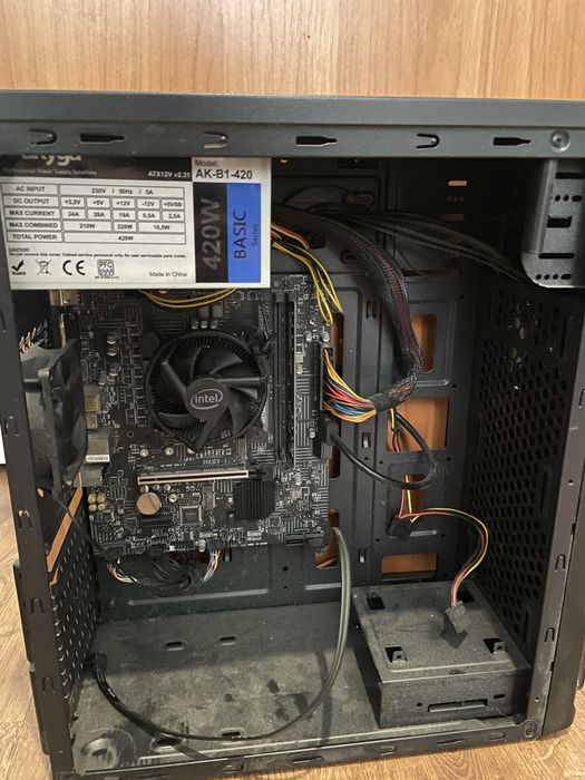Komputer intel i3 10gen