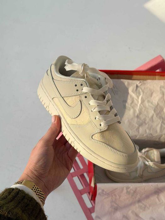 Nike Dunk Low WMNS Lace Pack Regal Beige женские кеды