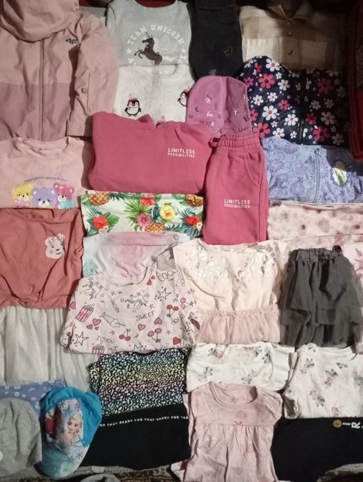 Речі для дівчинки