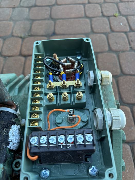 Agregat chłodniczy BITZER 2CES-4Y-40S