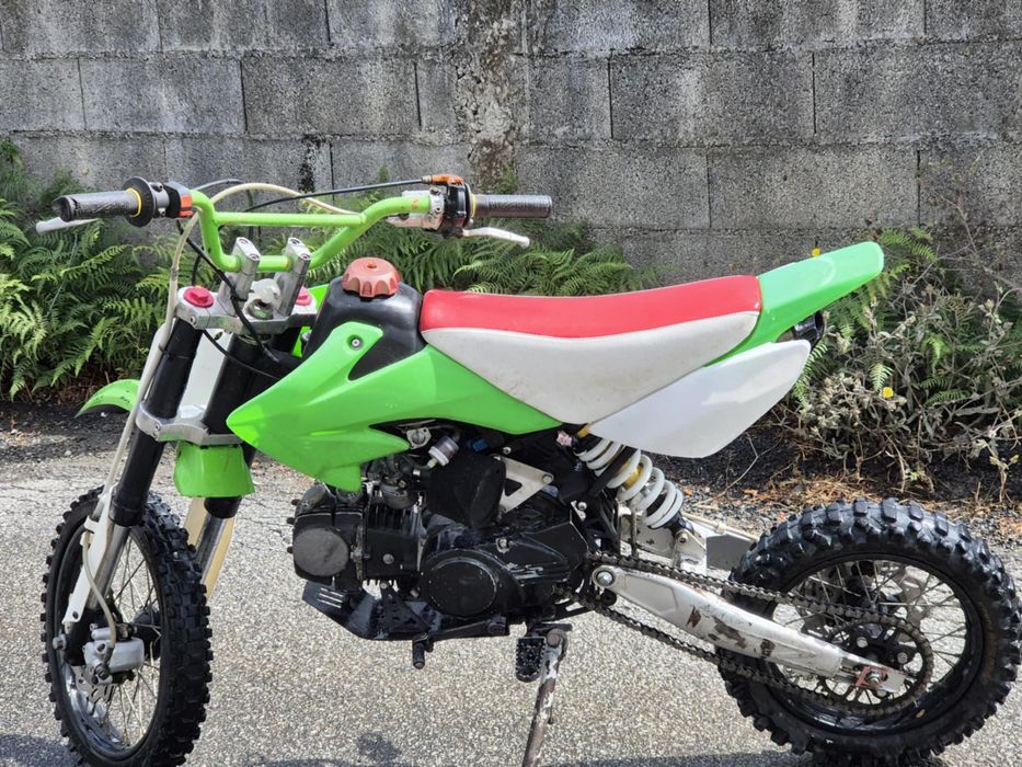 Pit bike em muito bom estado