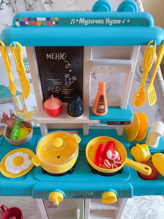 Музична кухня посуд овочі