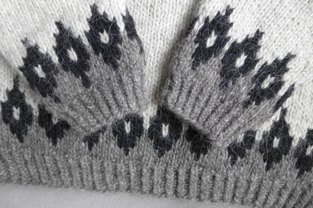 GRUBY wełniany sweter islandzki lopapeysa rękodzieło wzór norway S 36