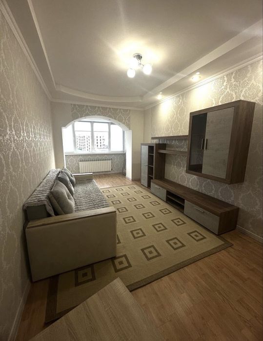 2 кімнатна квартира, центр, автономне опалення
