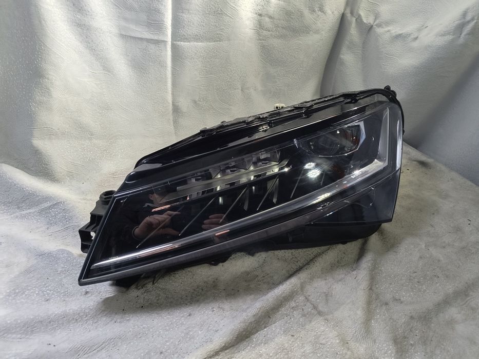 Lampa lewa Skoda Superb III 3 Lift Europa reflektor przedni lewy