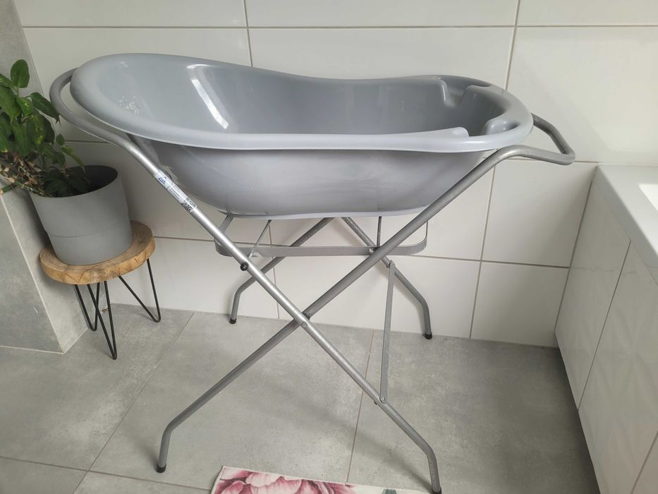 Stojak pod wanienkę