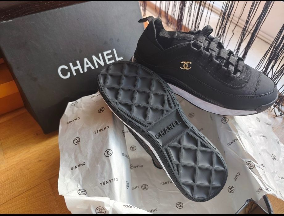 Tênis  Chanel 39 novos