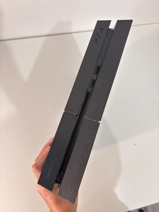 PS4 usado 1 controle 1 jogo