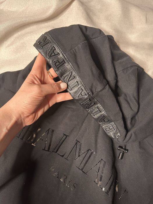 Худі Balmain . Оригінал