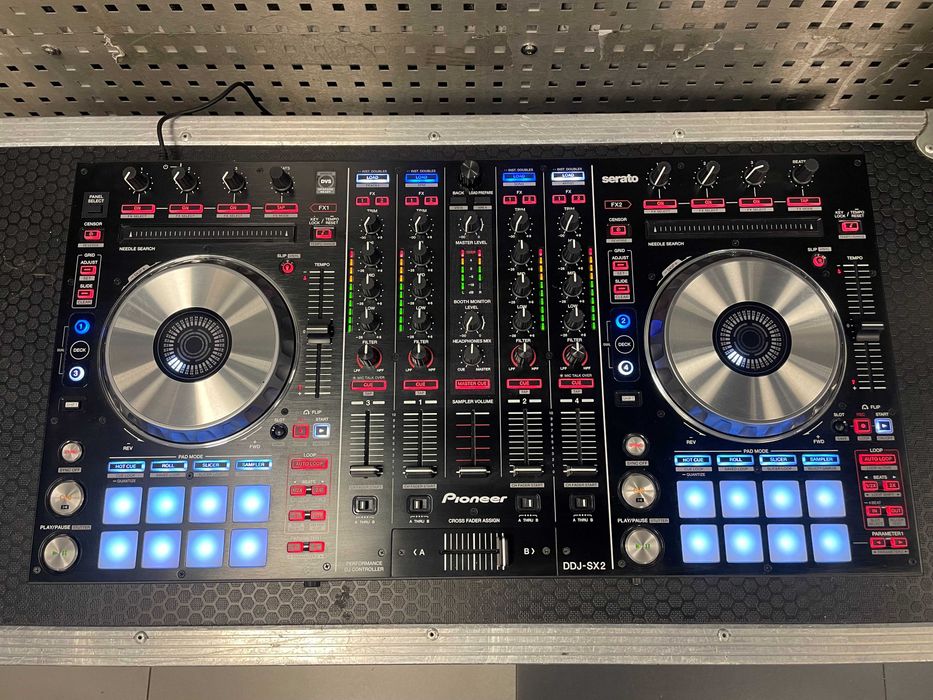 Kontroler, mikser Pioneer DDJ-SX2, stan idealny, decksaver i futerał