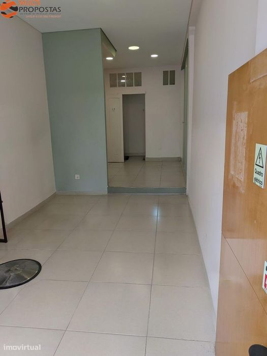 Loja P/ Serviços - S. Vicente