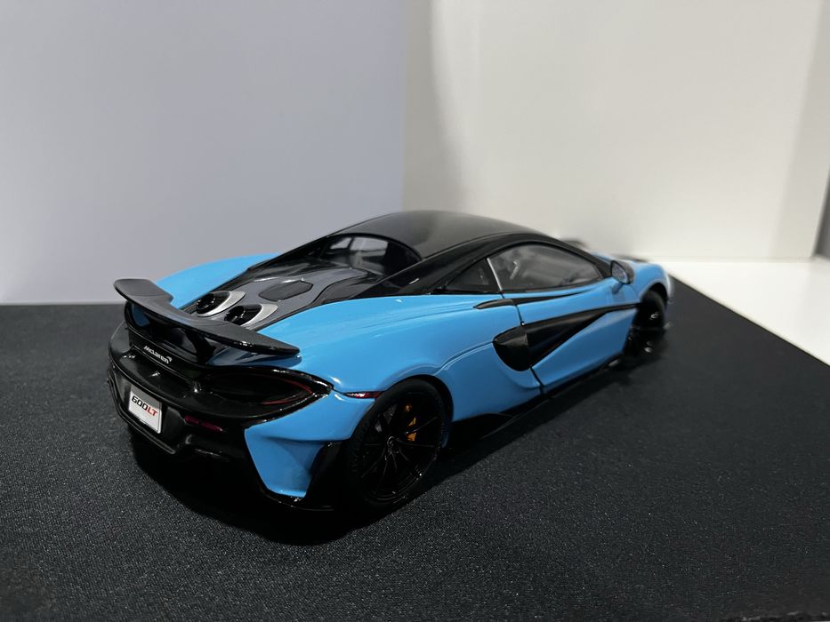 McLaren 600LT 1:18 (Descrição)