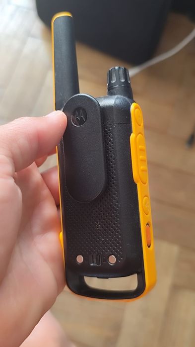 Vendo Rádio  comunicação 4 unidades