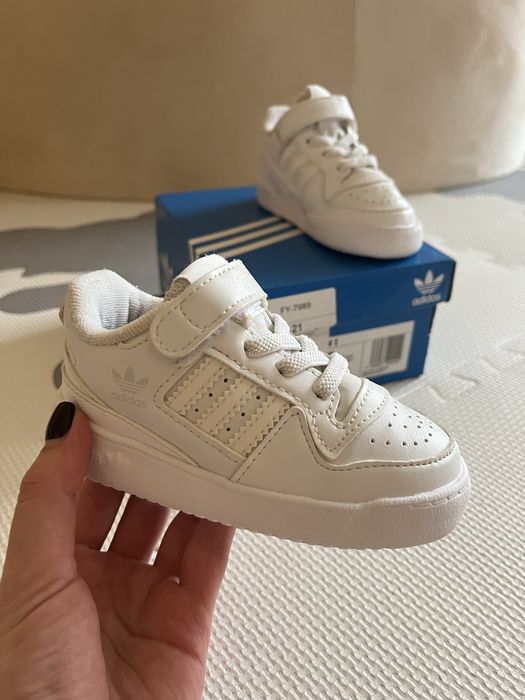 Кросівки Adidas originals