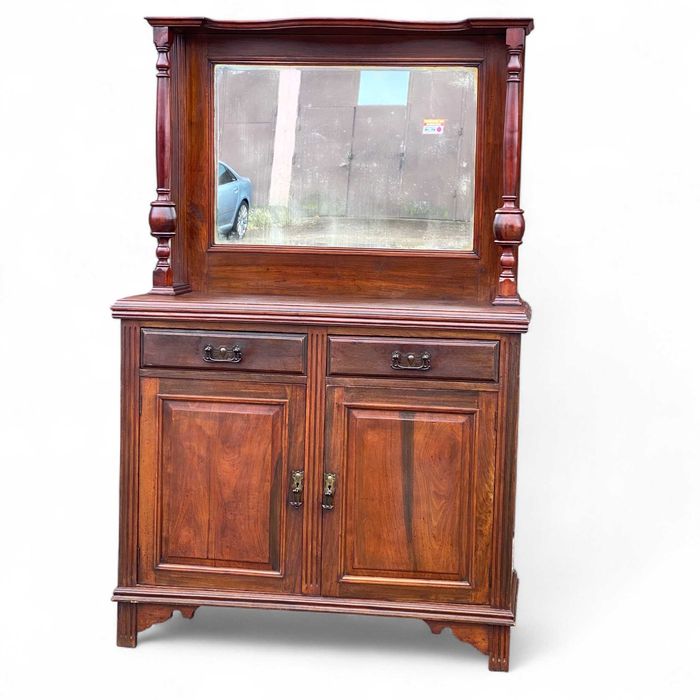 Stylowa komoda z lustrem, orzech