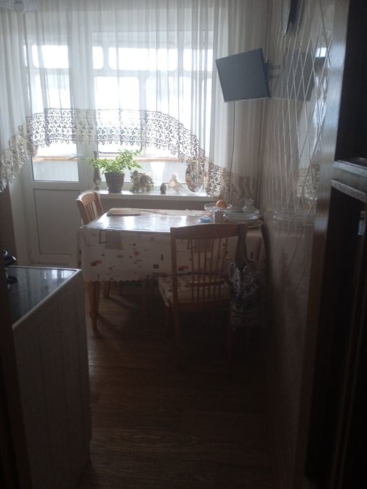 Без комунальних,Виноградар,пр.Свободи,з балконом