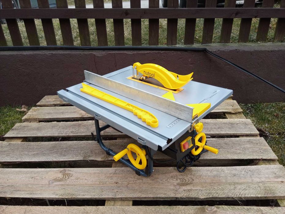 Pila Stołowa Nutool 1000 watt bezszczotkowa 205 mm