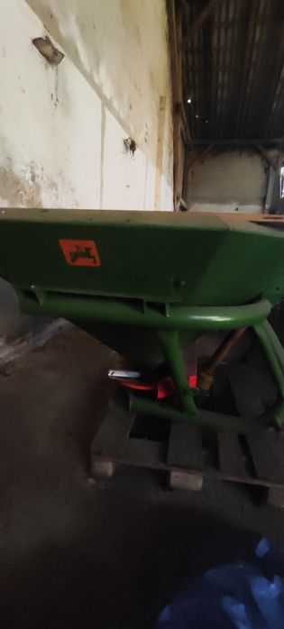 Rozsiewacz Amazon ZAF talerzówka Famarol  2,4m,brony ciężkie hydraul