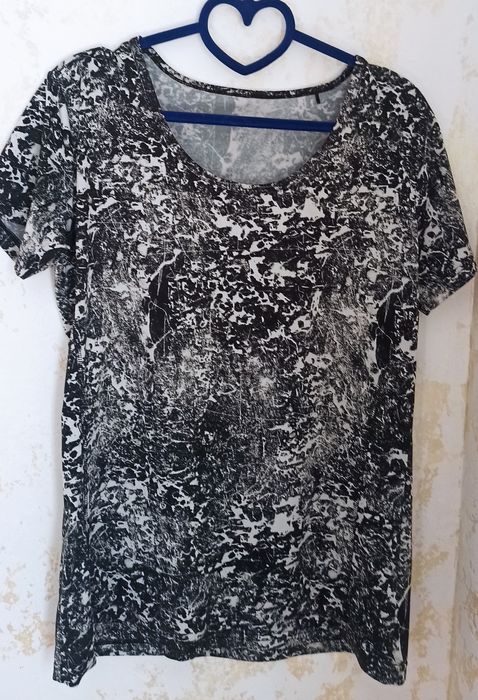 Женские футболки,женские блузки S,M.Плаття,чорне плаття,шифонові блузи