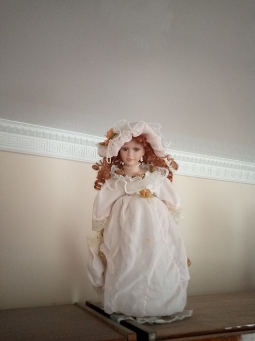 Лялька з домашньоі колекціі