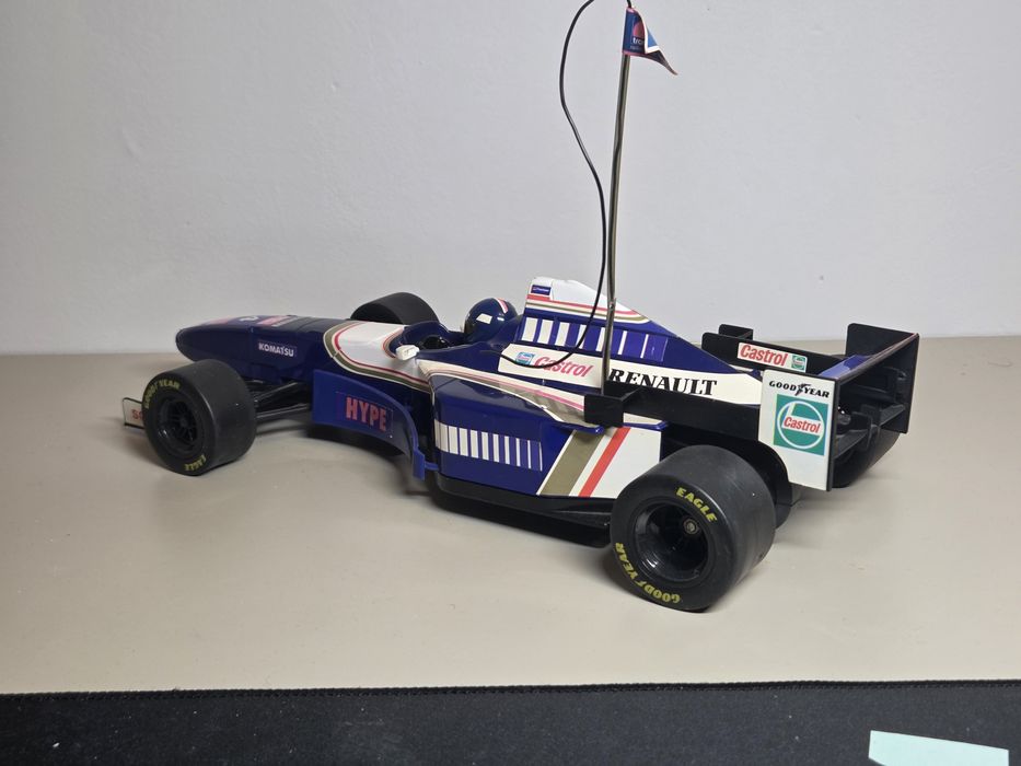 Model bolidu f1 Williams fw20 1:12 tronico zdalnie sterowany rc 1:10